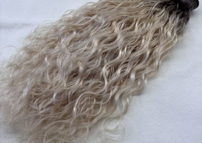 Curly Mesh Weft #T7/60 Rooted Platinum Blonde Mix
